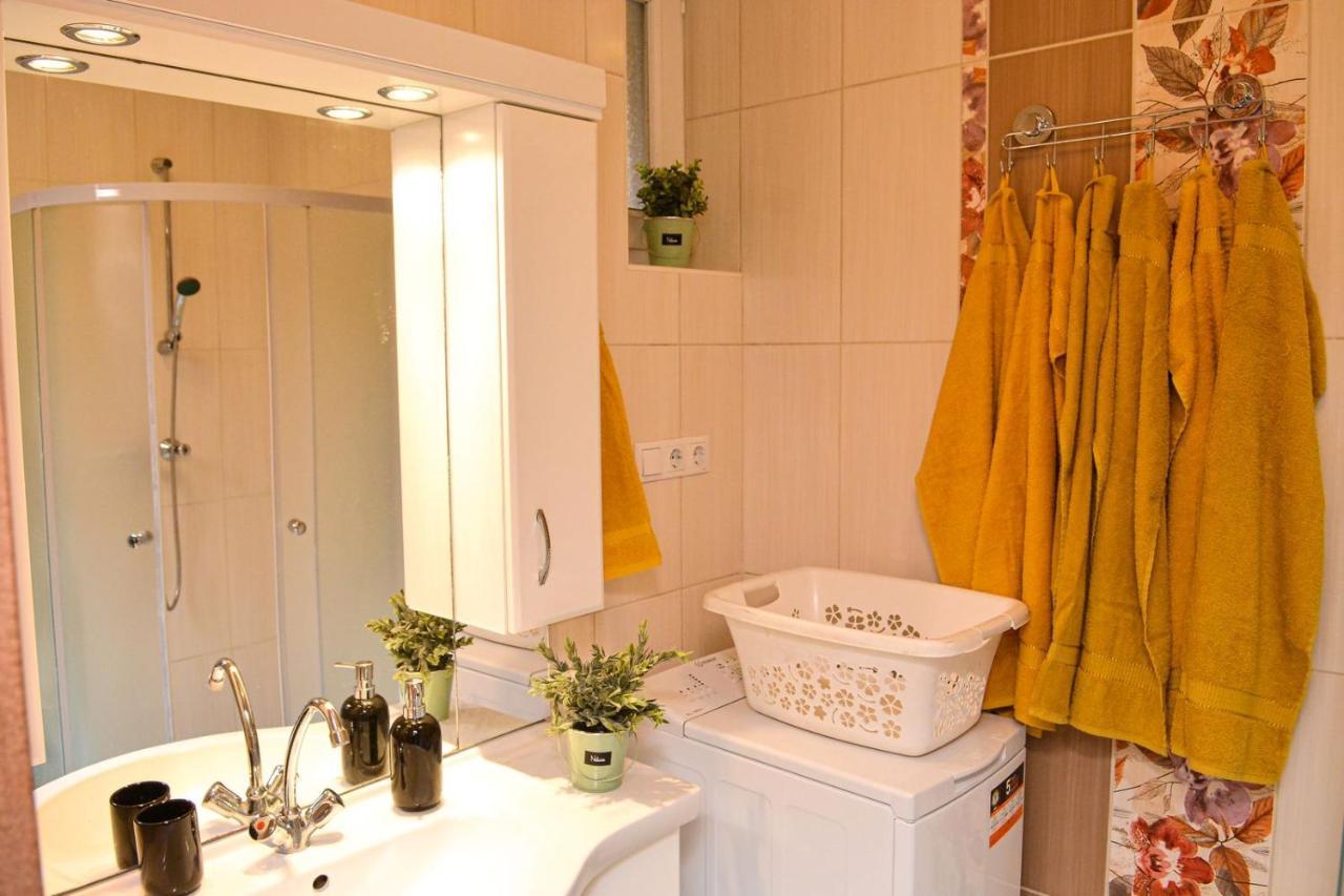 Unicum Apartman Hajduszoboszlo Exterior photo