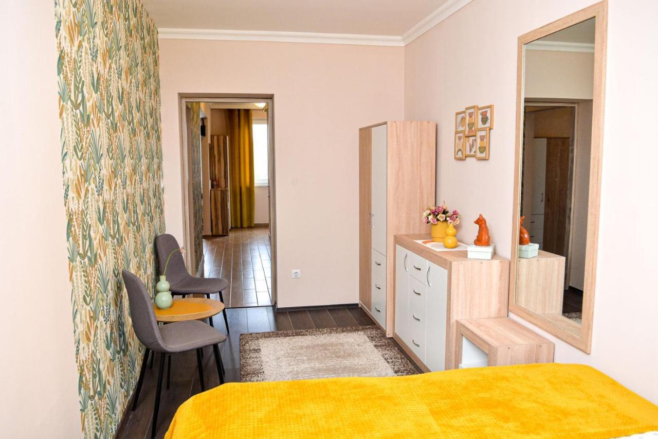 Unicum Apartman Hajduszoboszlo Exterior photo